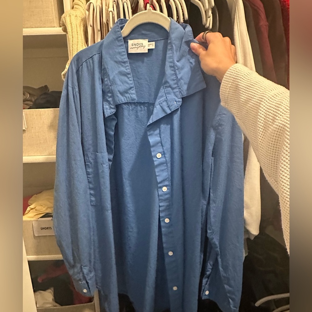 Sndys button down